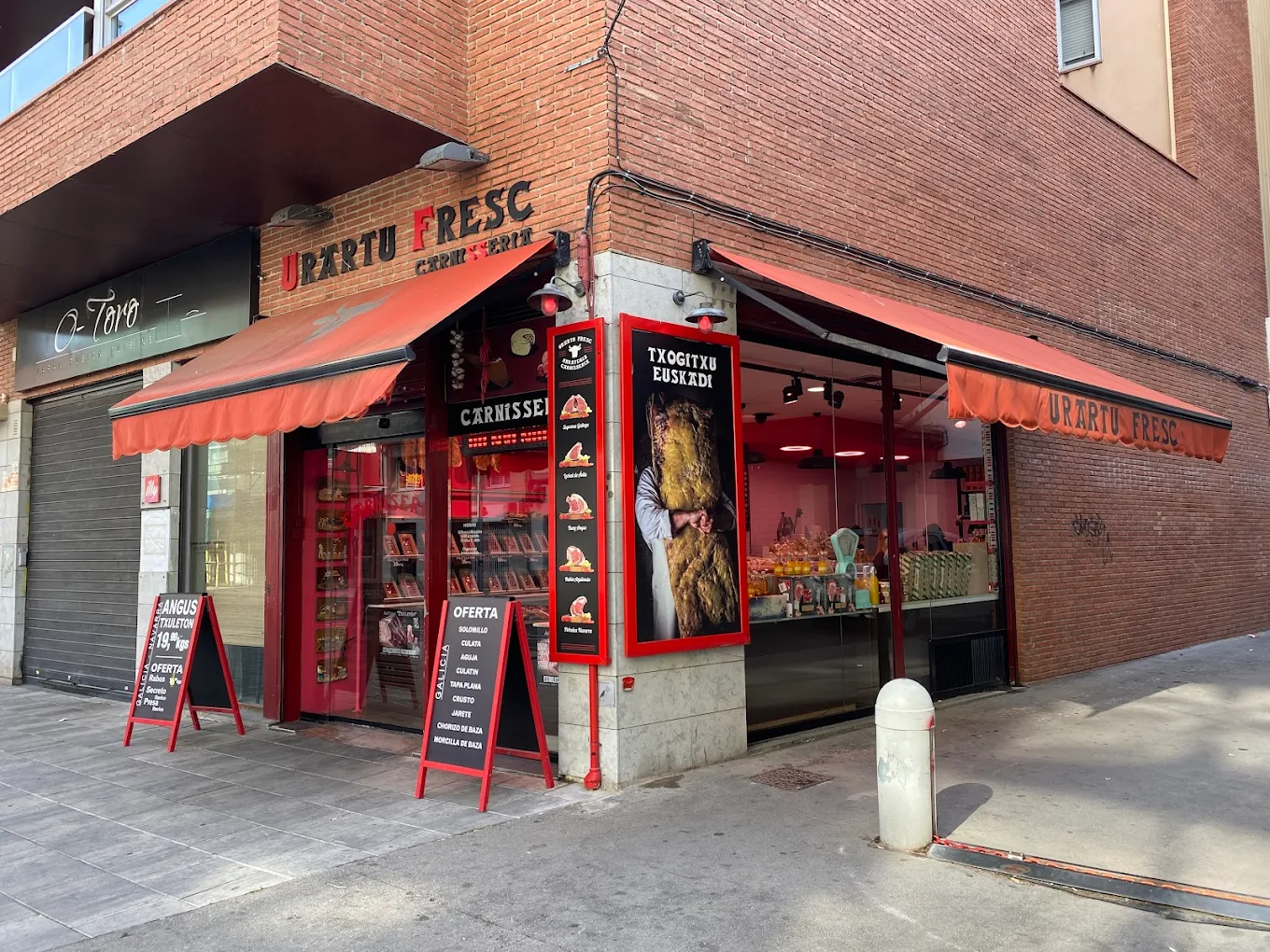 Fachada Urartu Fresc Carnicería